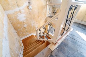 Photo 16- click for photo gallery